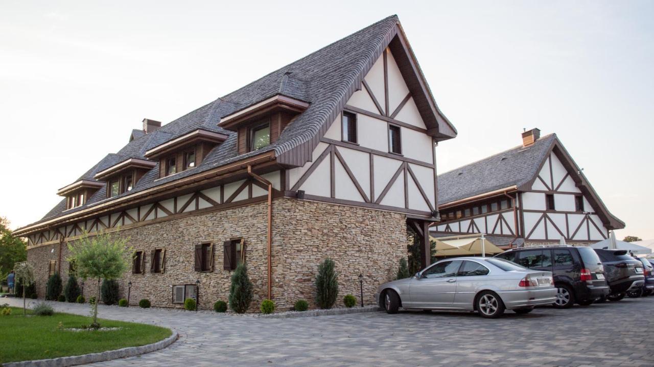 Hotel & **** Kasztel 4*